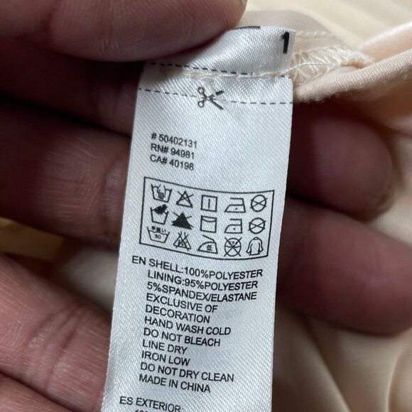 Love 21 Cream Black Mermaid Lace Detail High-Low Style Dress with Pleats Sz Med - Picture 8 of 8